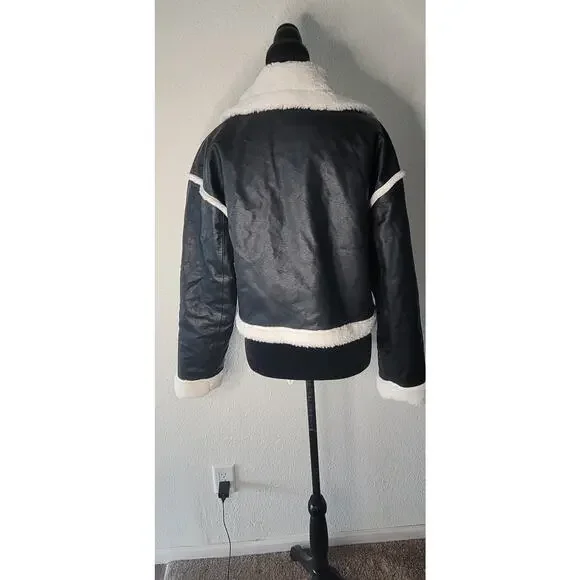 Hollister Women's Black Vegan Leather Cropped Sherpa-Lined Aviator Jacket Sz M - Picture 5 of 10